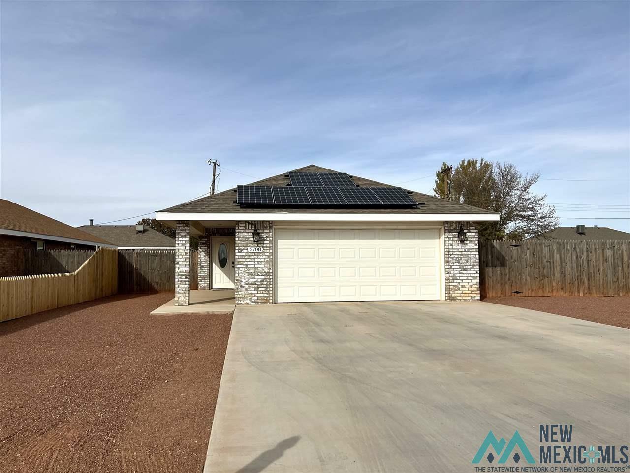 Property Photo: 2708 E 14th Street NM 88101