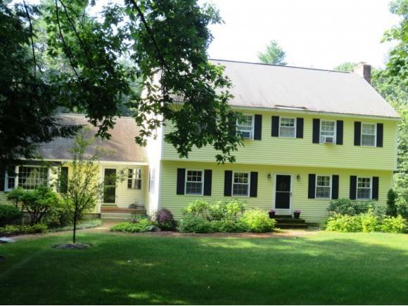 Property Photo:  32 Woodland Drive  NH 03031 