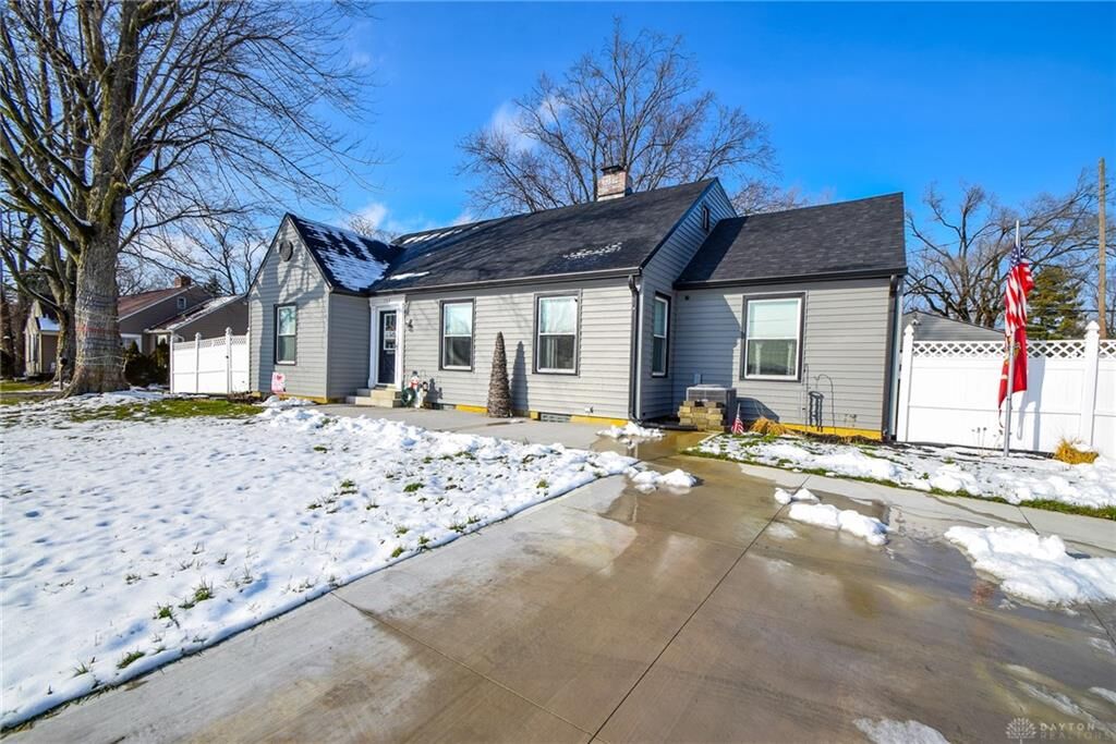 Property Photo:  736 E Home Road  OH 45503 