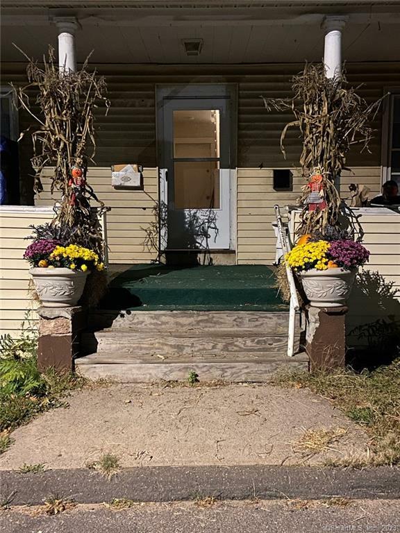 Property Photo: 2 West Silver Street CT 06457