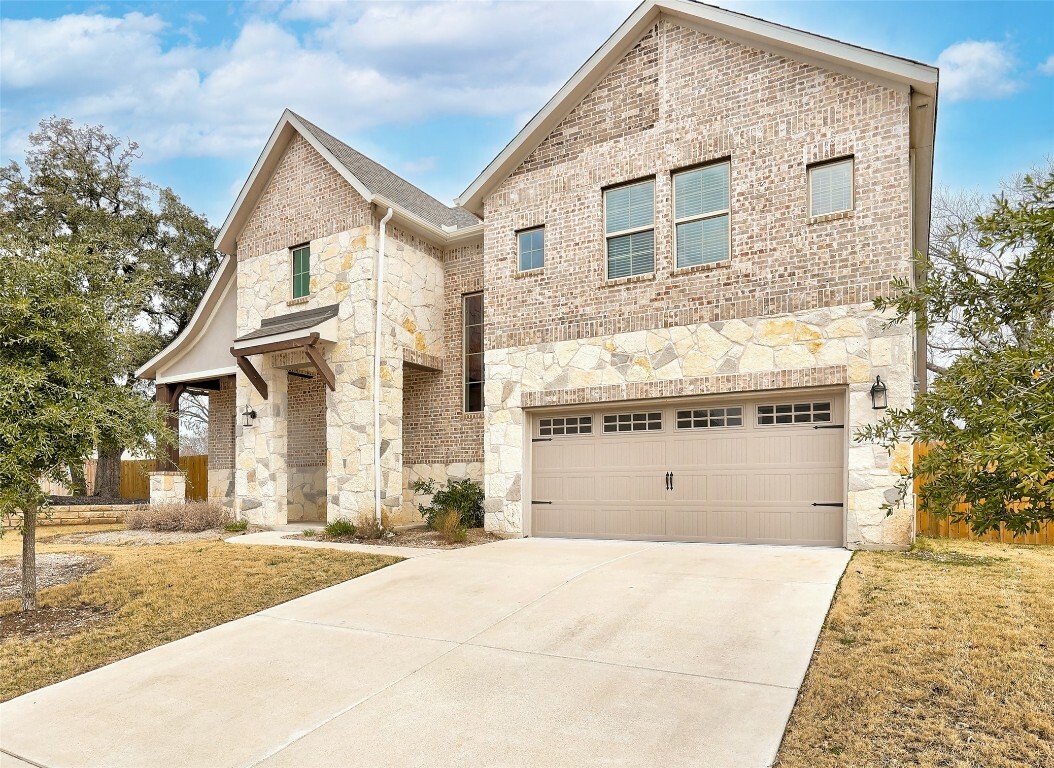 Property Photo:  2401 Centennial Loop  TX 78665 