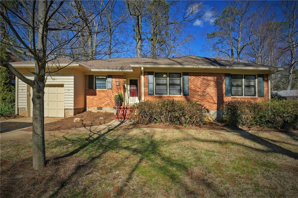 Property Photo:  32 Fairfield Drive  GA 30002 