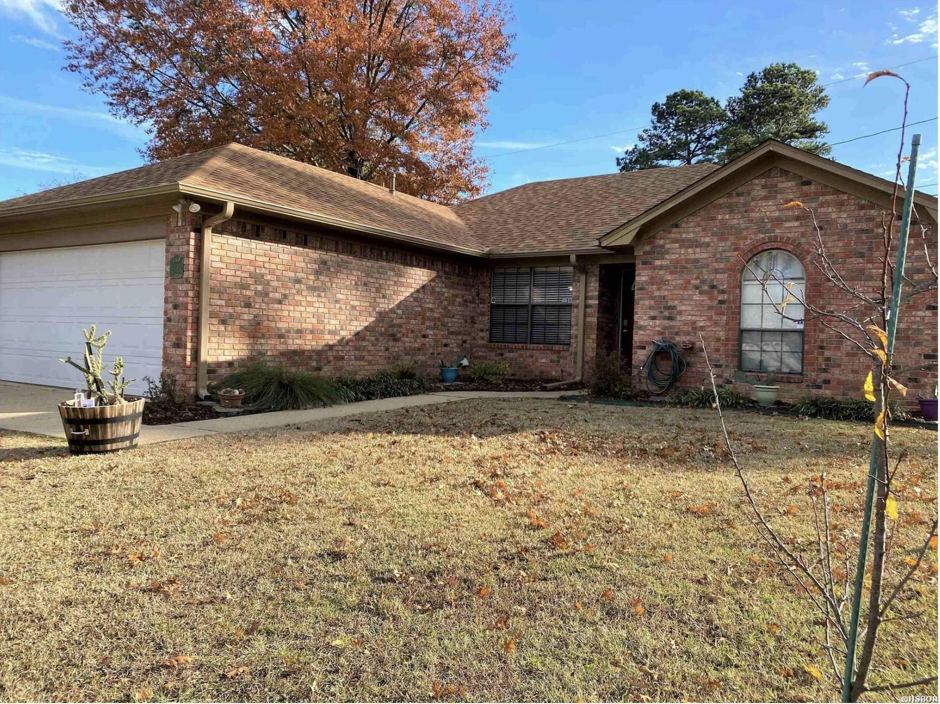 Property Photo:  25 Cherokee Trail  AR 71854 