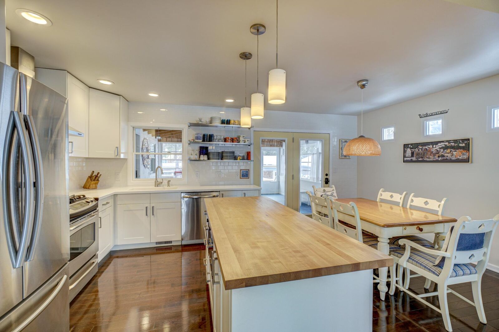 Property Photo:  1780 Lake Street  MN 55113 