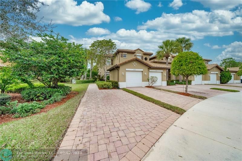 Property Photo: 8345 NW 128th Ln 8345 FL 33076