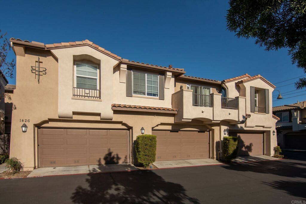 Property Photo:  1426 Caminito Garibay, #1  CA 91915 