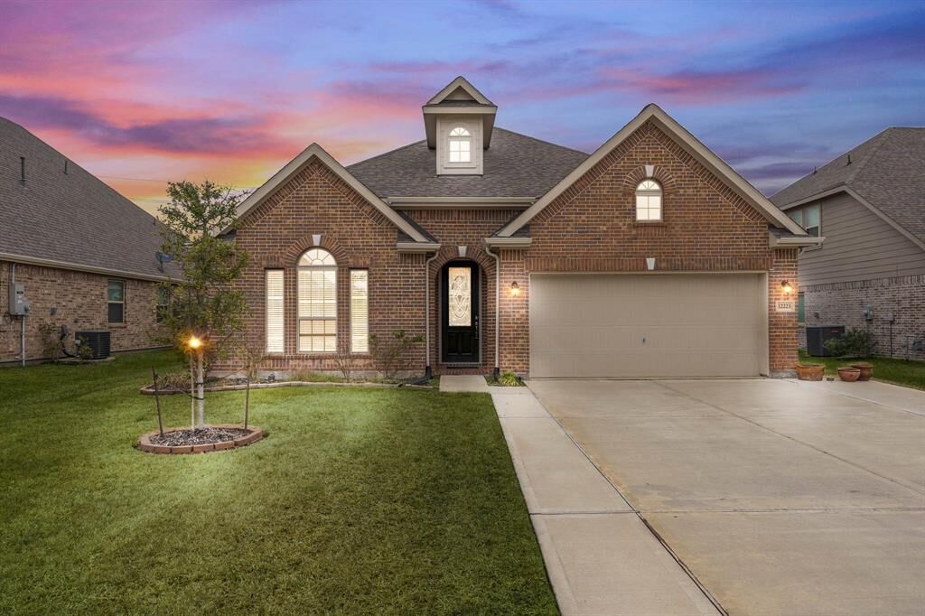 Property Photo: 12223 Gatewood Drive TX 77535
