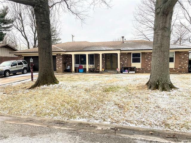 Property Photo: 301 Warrensburg Drive IL 62223