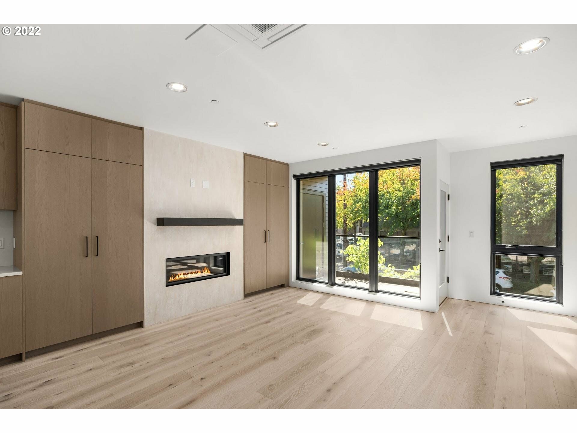 Property Photo: 2809 NW Thurman *A OR 97210
