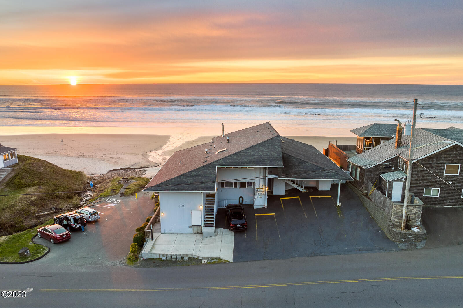 Property Photo:  3453 NW Jetty Avenue 4  OR 97367 