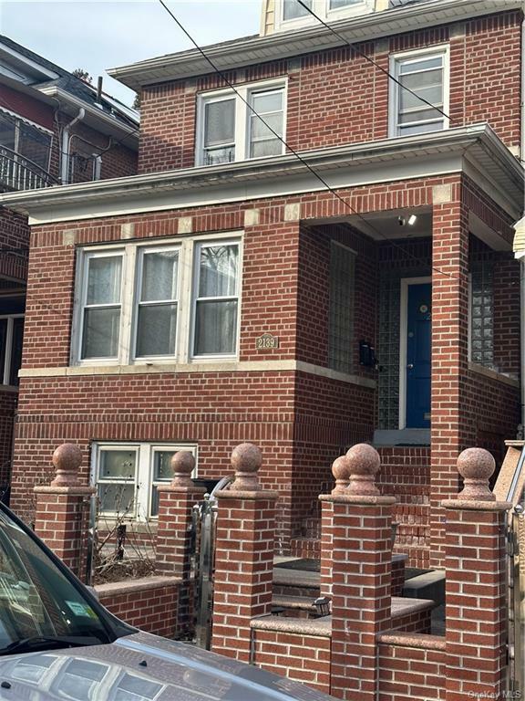 Property Photo:  2139 Quimby Avenue  NY 10473 