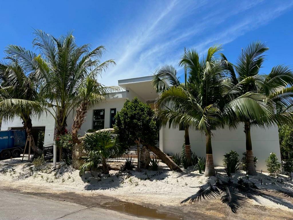 Property Photo:  581 De Narvaez Drive  FL 34228 