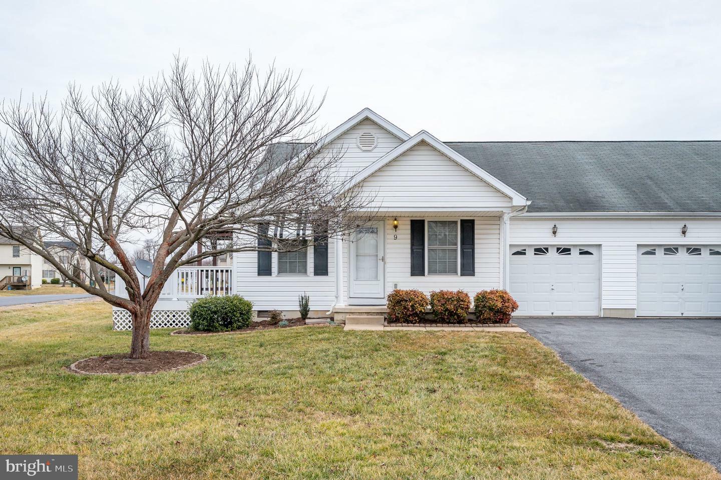 Property Photo:  9 Disciple Lane  WV 25428 