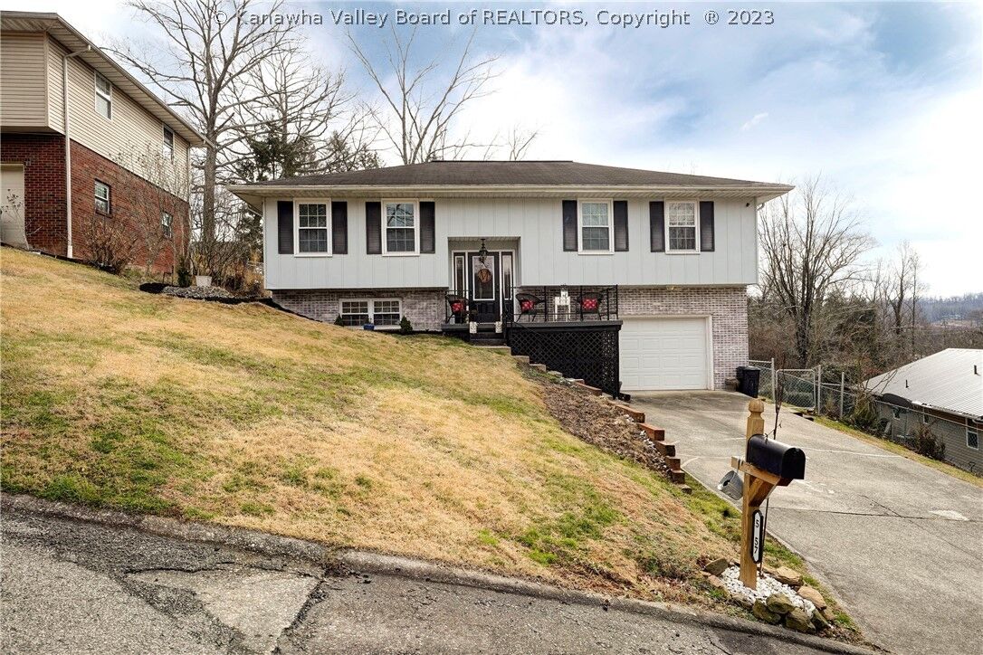 Property Photo:  5457 Sandhurst Lane  WV 25313 