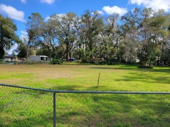 Property Photo:  0 Thonotosassa Road  FL 33565 