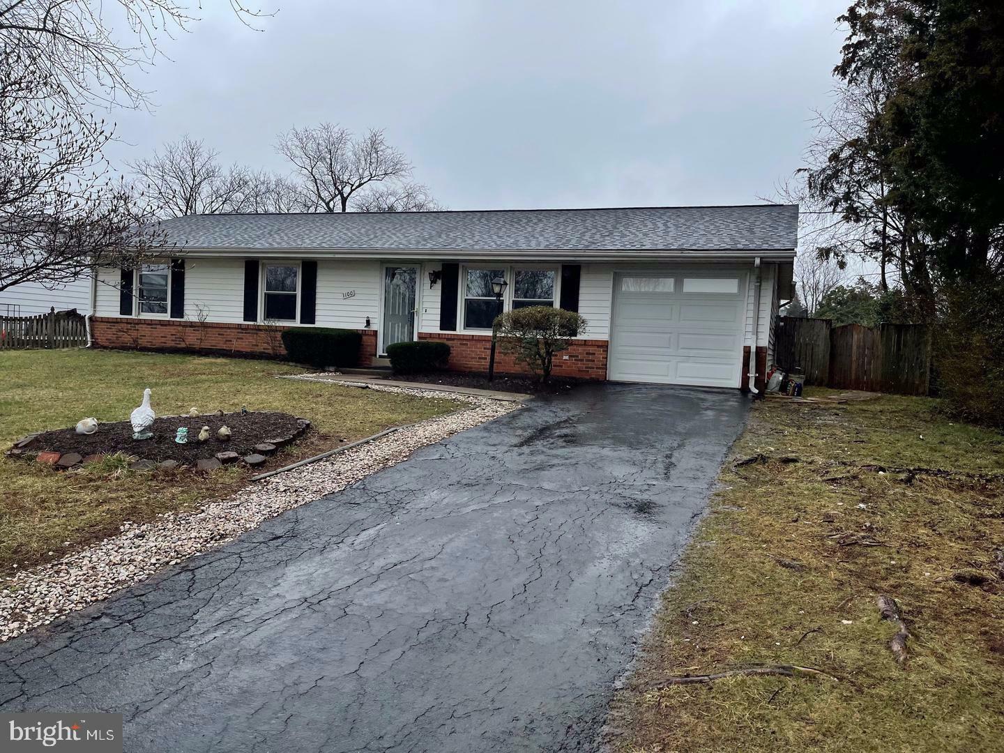 Property Photo: 1100 N Sterling Boulevard VA 20164