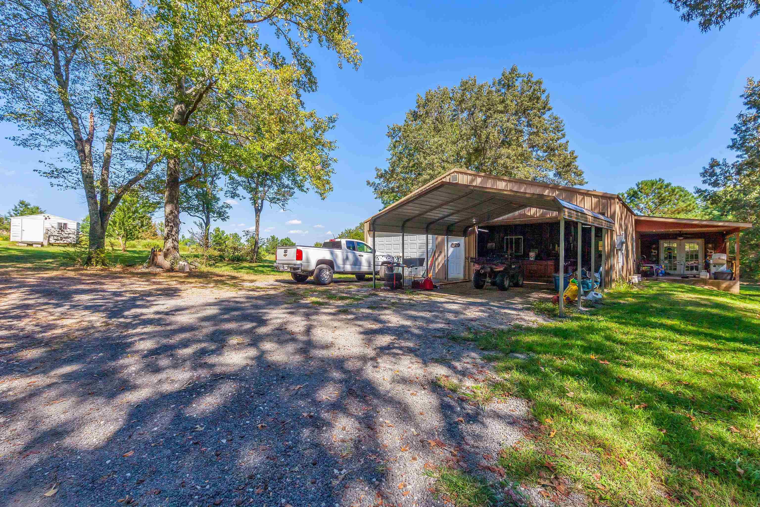 Property Photo:  590 Roundtree Lane  TN 38313 