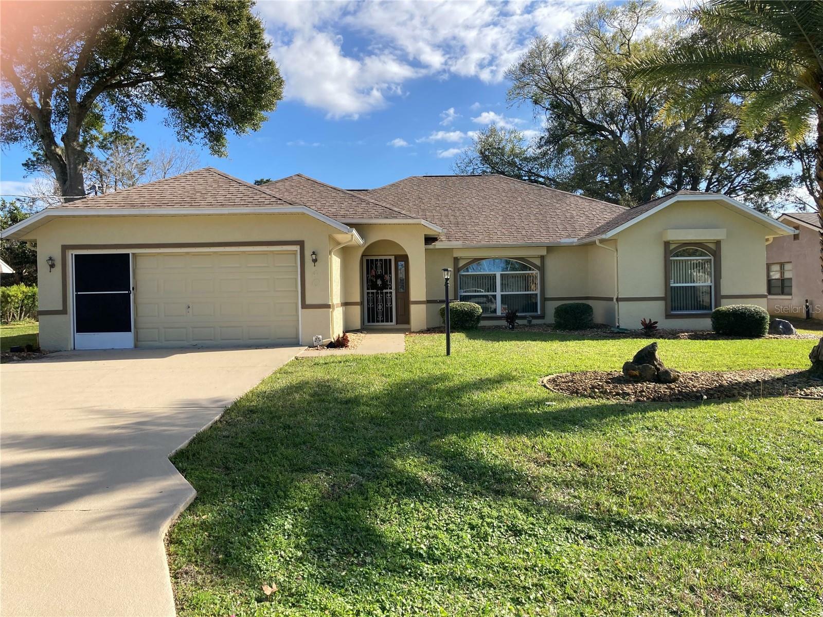 Property Photo:  40 Flamingo Drive  FL 32137 