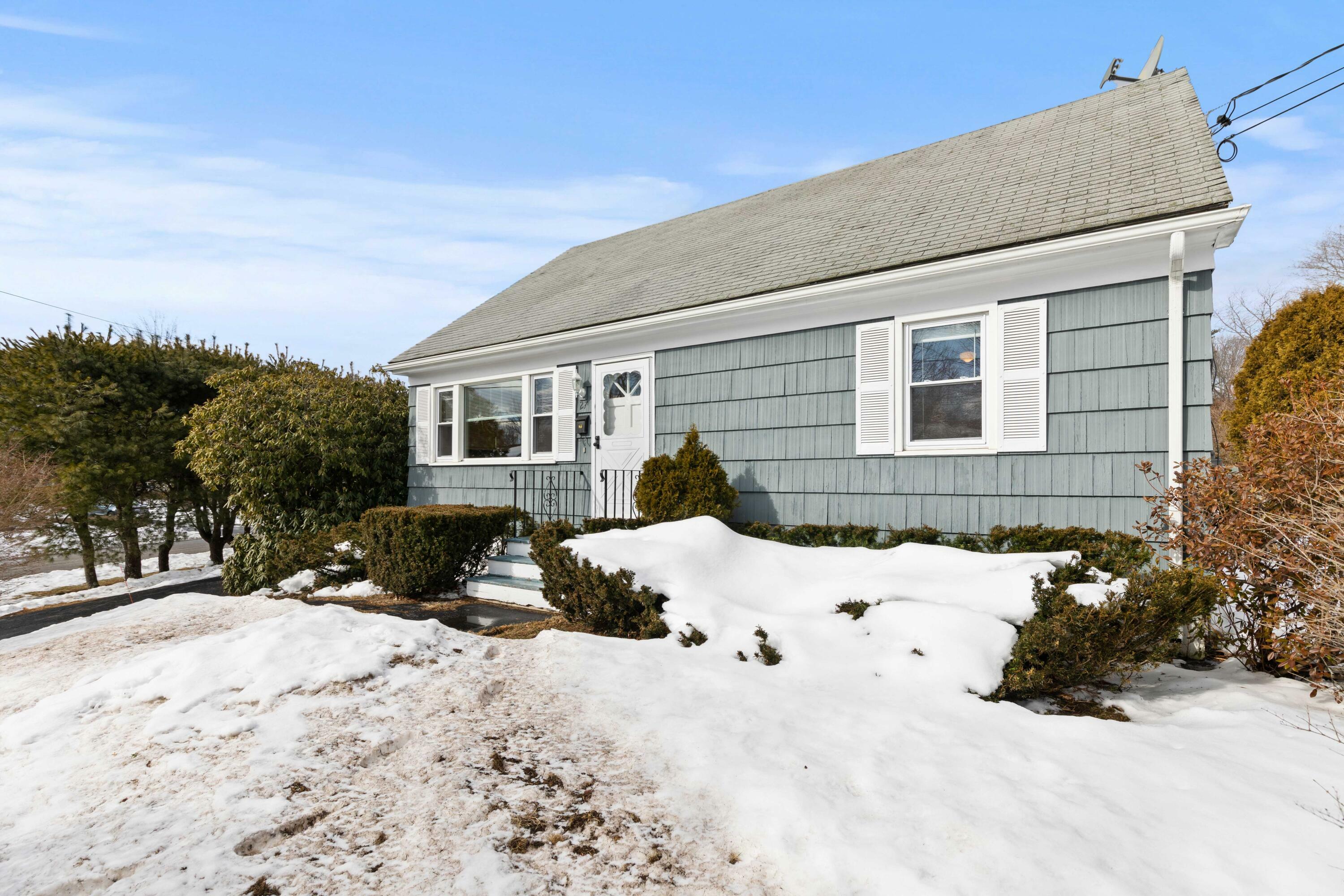 Property Photo: 27 Greenwood Lane ME 04103