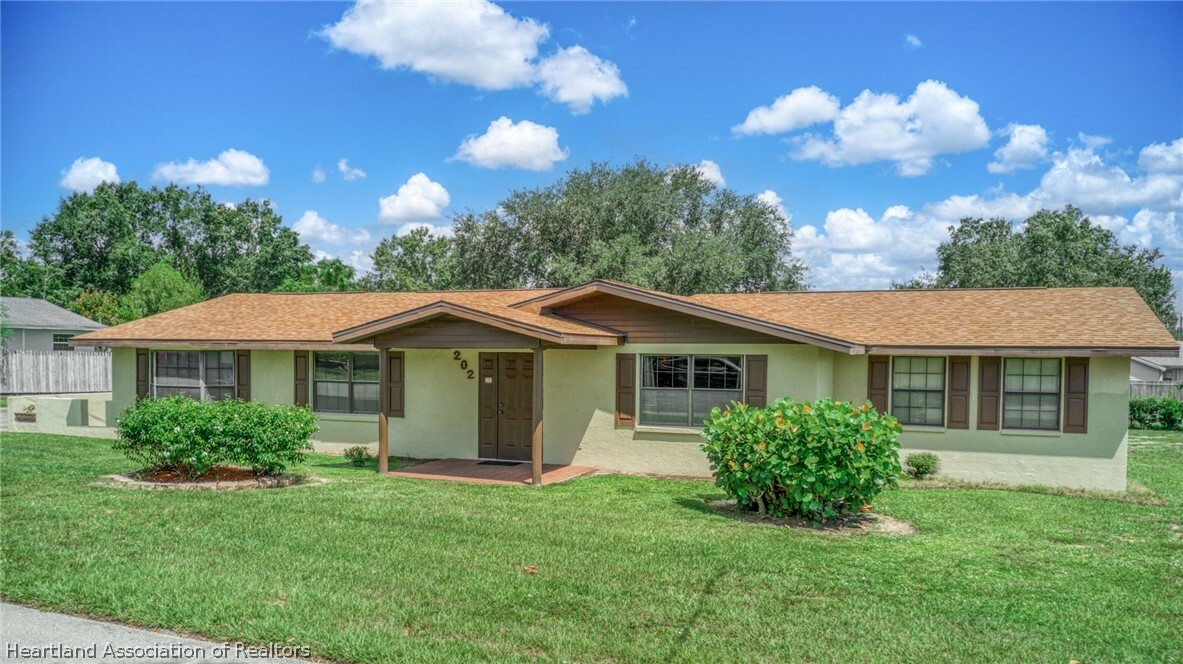 Property Photo:  202 Margarete Drive  FL 33825 