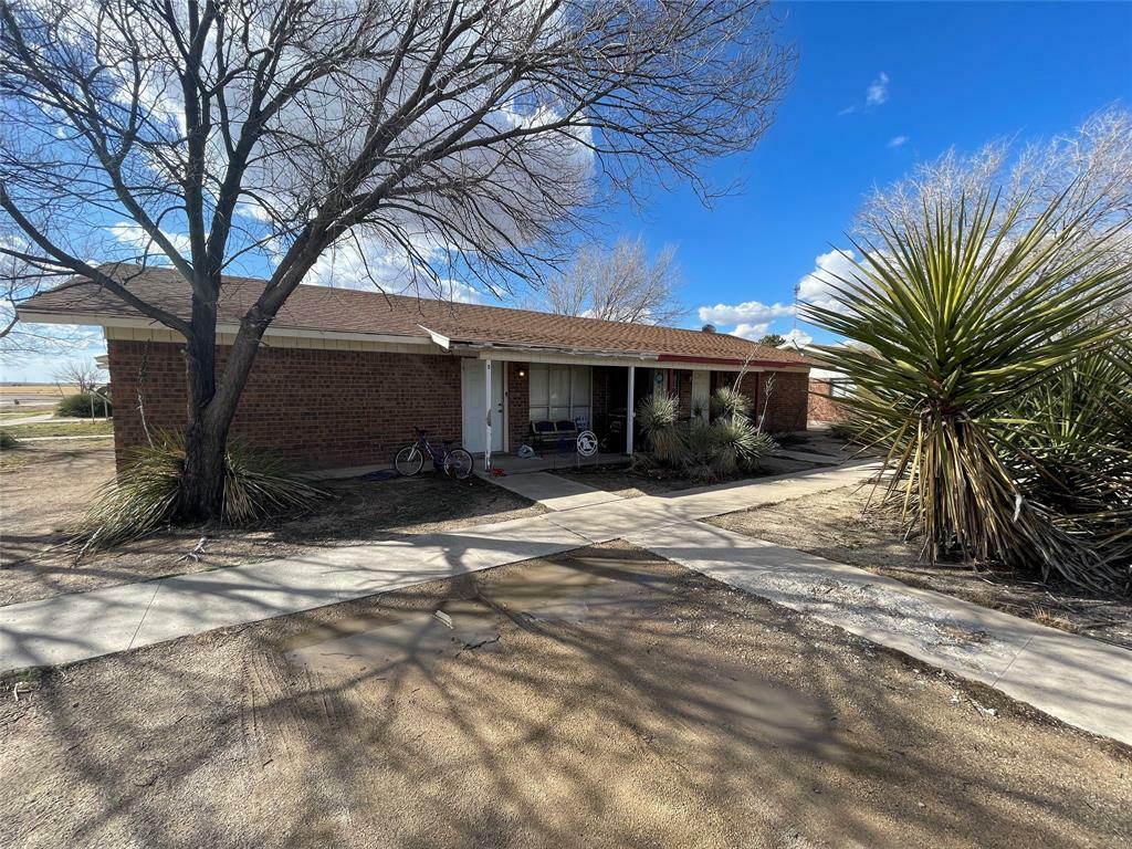 Property Photo:  308 Cedar Street  TX 79545 