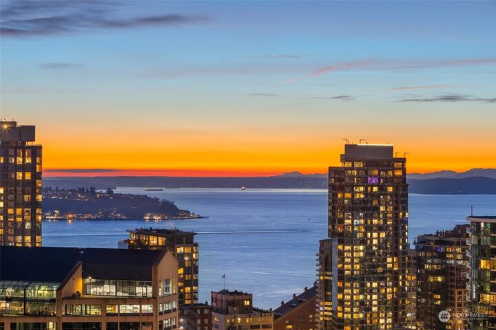 737 Olive Way 3509  Seattle WA 98101 photo