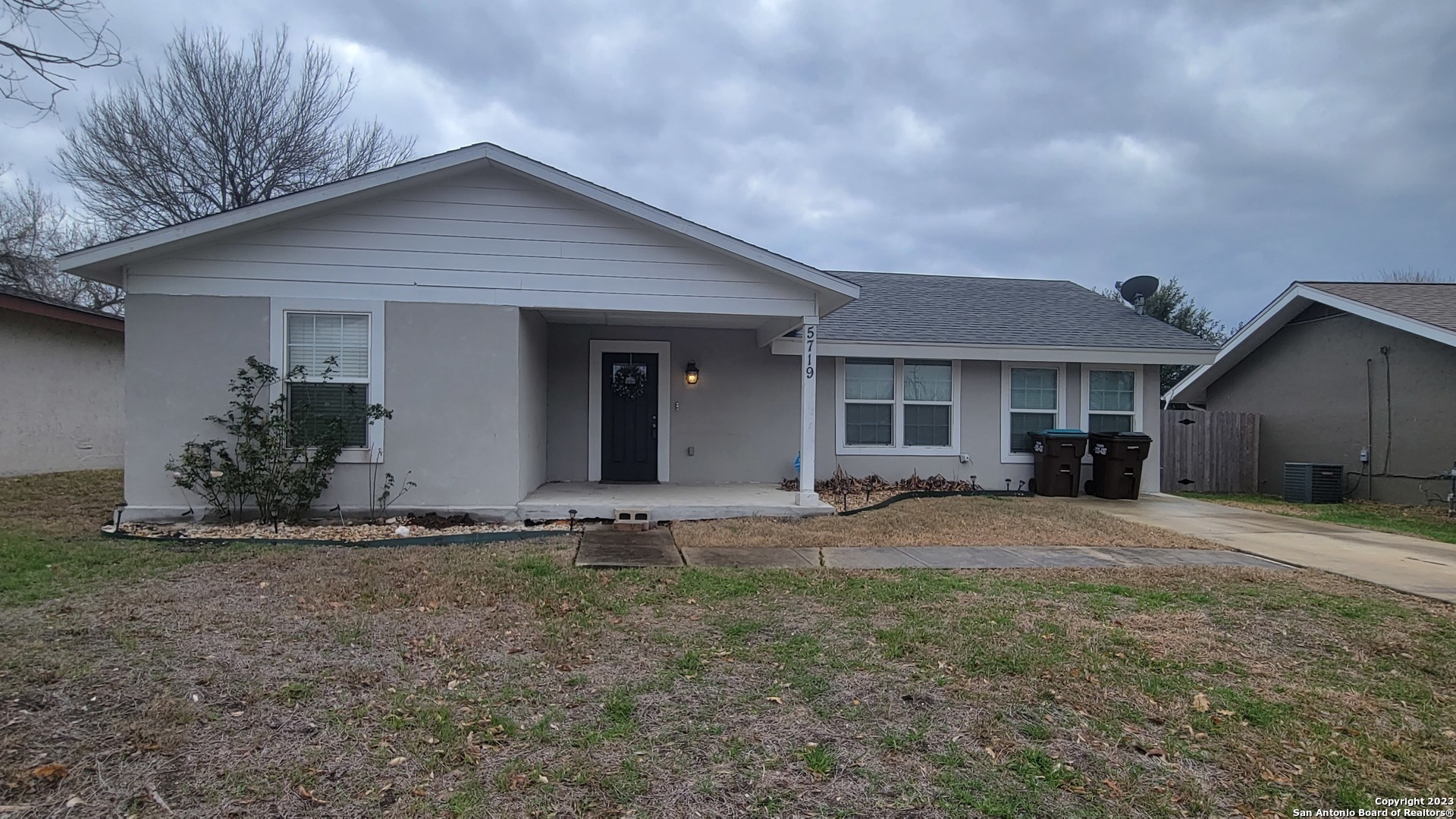 Property Photo: 5719 Elk Lake Dr TX 78244