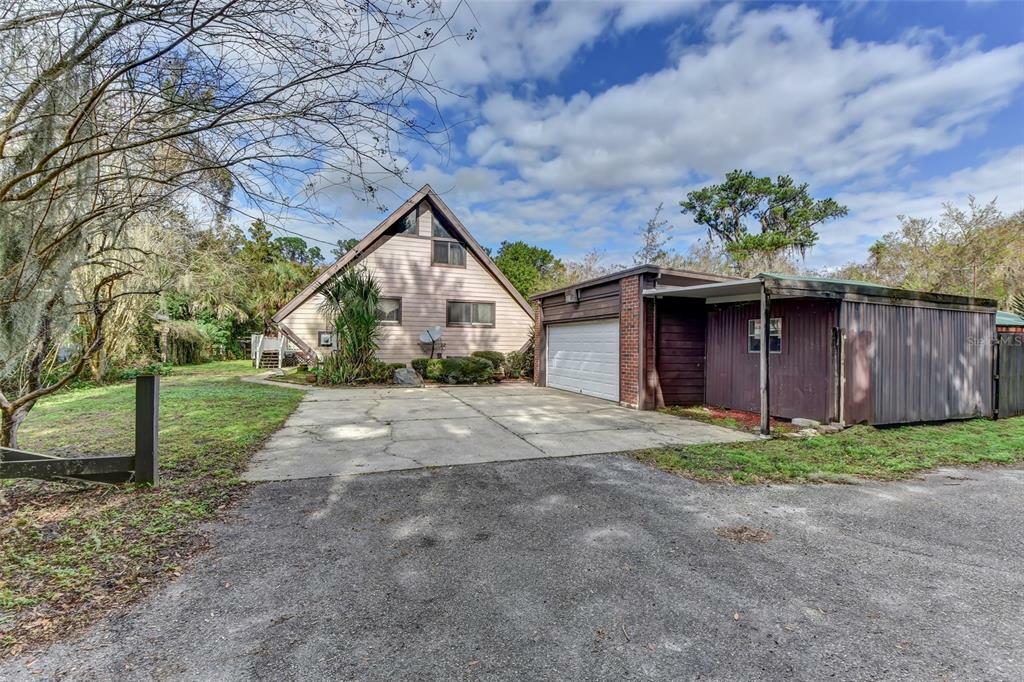 Property Photo:  25923 McPherson Lane  FL 32102 