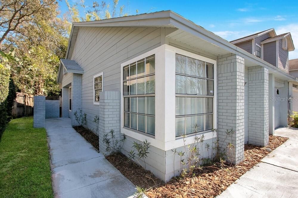 Property Photo:  377 Alston Drive  FL 32835 