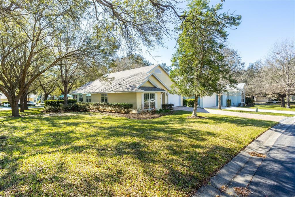 Property Photo:  10549 NW 32nd Road  FL 32606 