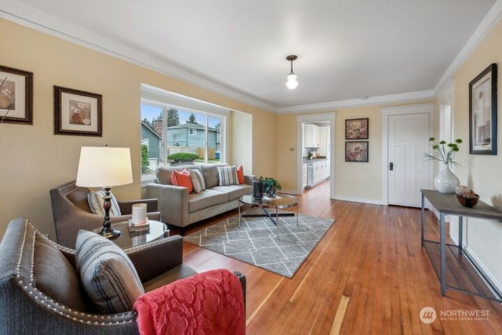 Property Photo: 900 N 103rd Street WA 98133