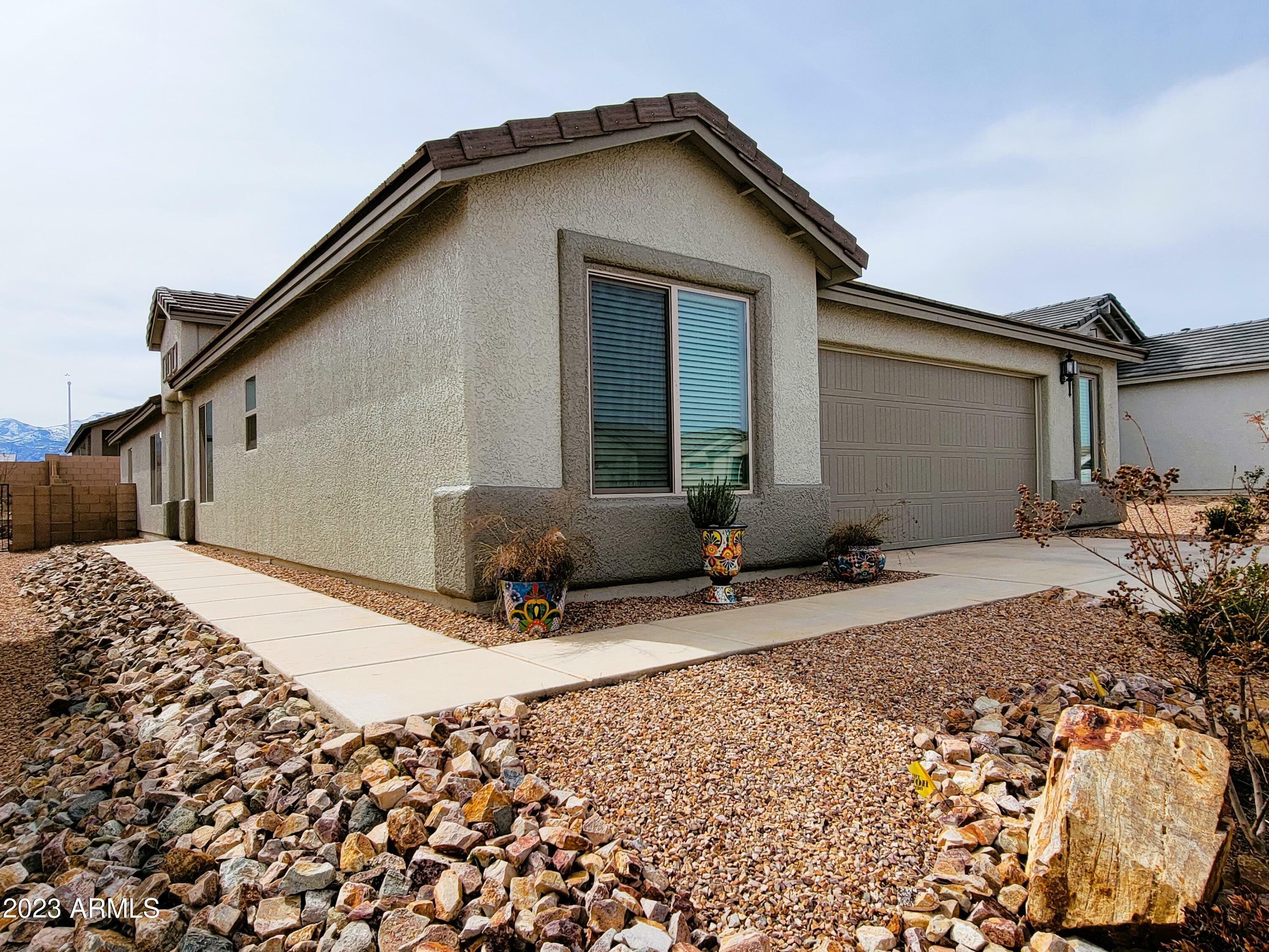 Property Photo:  350 Chantilly Drive  AZ 85635 