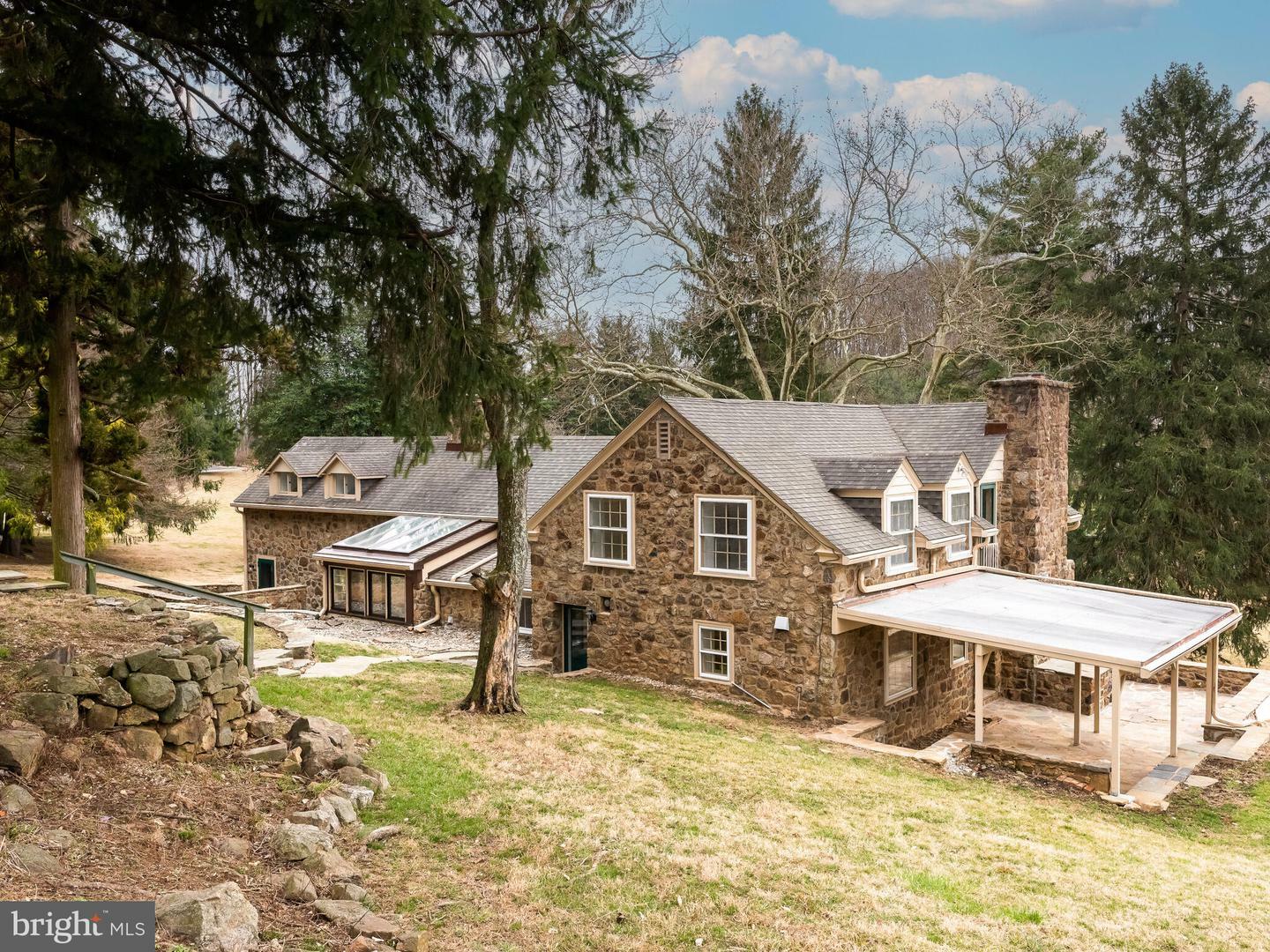 Property Photo: 1935 Parkerhill Lane PA 19425