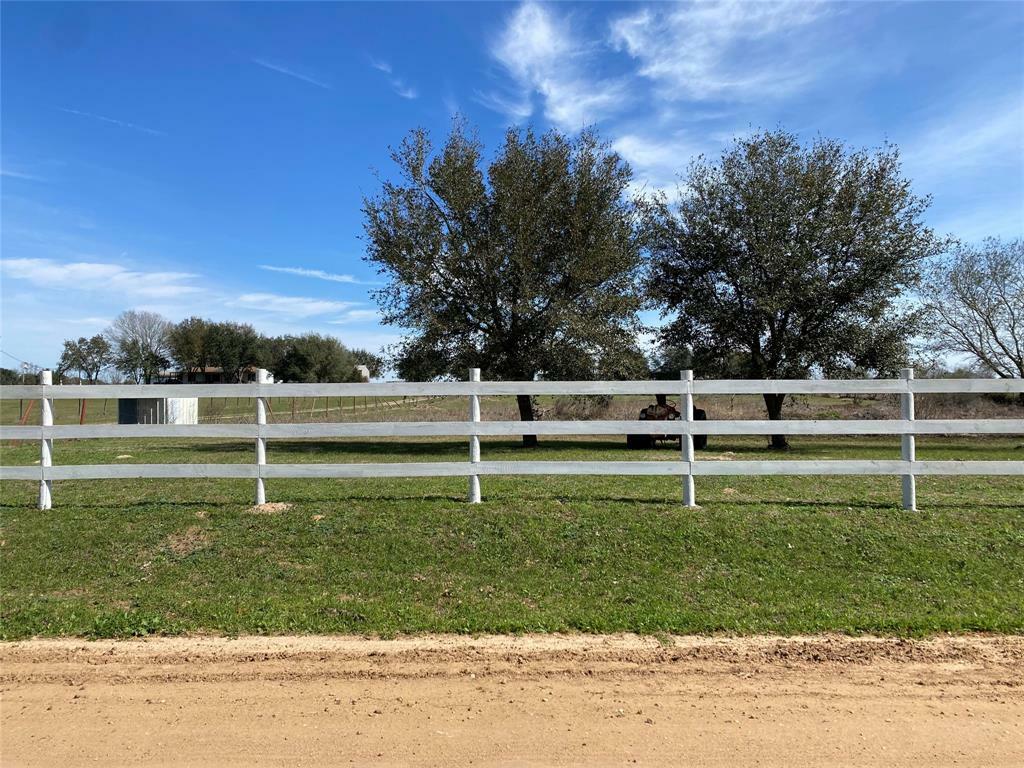 Property Photo:  262 Schultz Road  TX 77474 