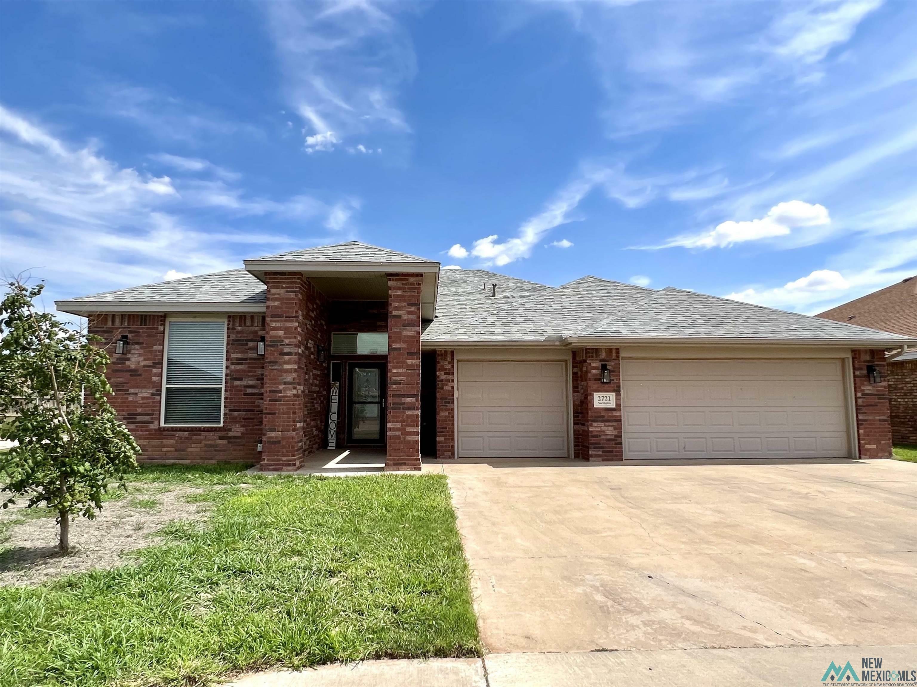 Property Photo: 2721 Northglen Drive NM 88101