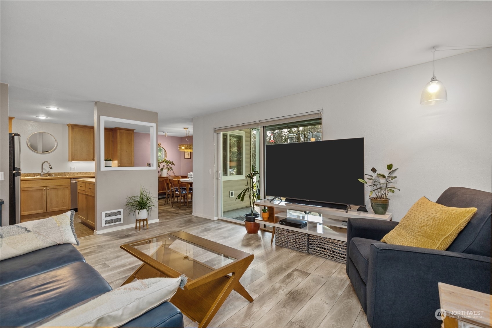 Property Photo: 2721 NE 195th Street 7 WA 98155