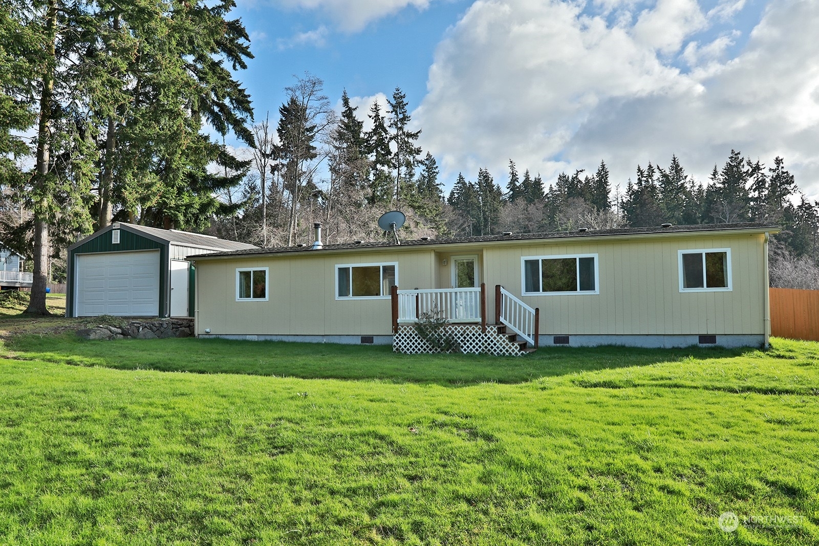 Property Photo:  4917 Ravenridge Drive  WA 98249 