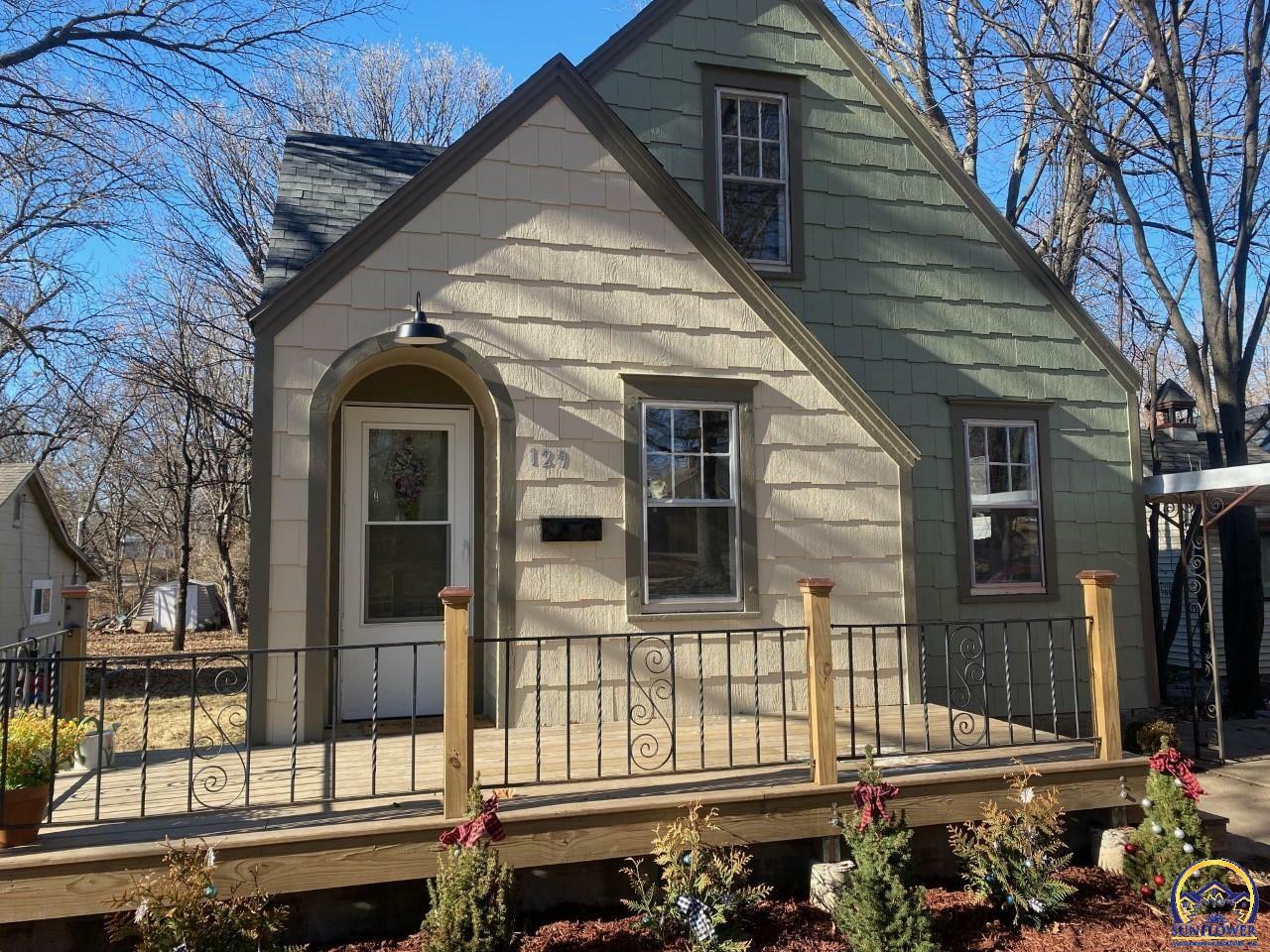 Property Photo:  129 NW Knox Ave  KS 66606 