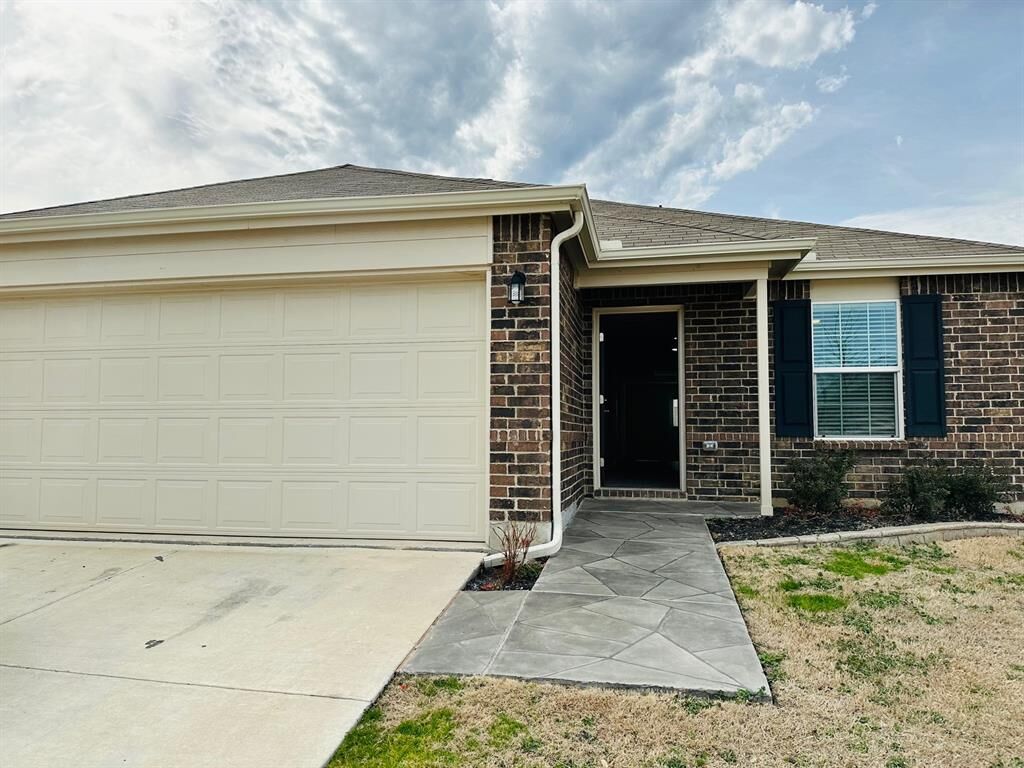 Property Photo: 3317 Biggs Avenue TX 76227