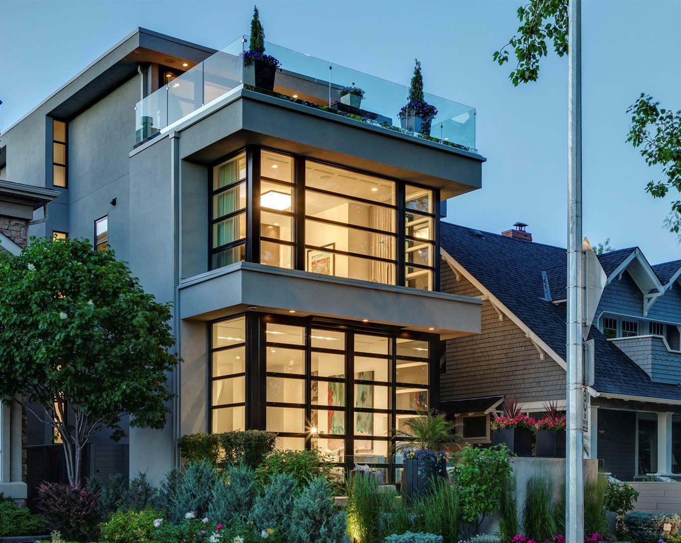 Property Photo: 530 Crescent Road NW AB T2M 4A5