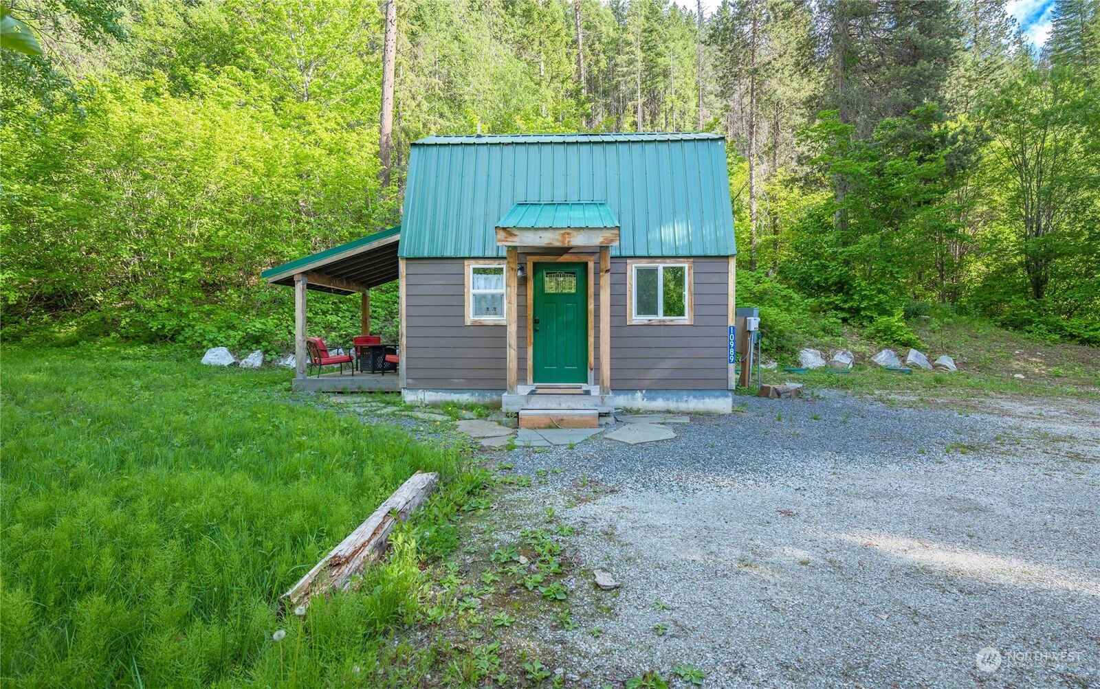 MLS 2039192 10989 Wending Lane Leavenworth WA 98826 mls-2039192-10989-wending-lane-leavenworth-wa-98826