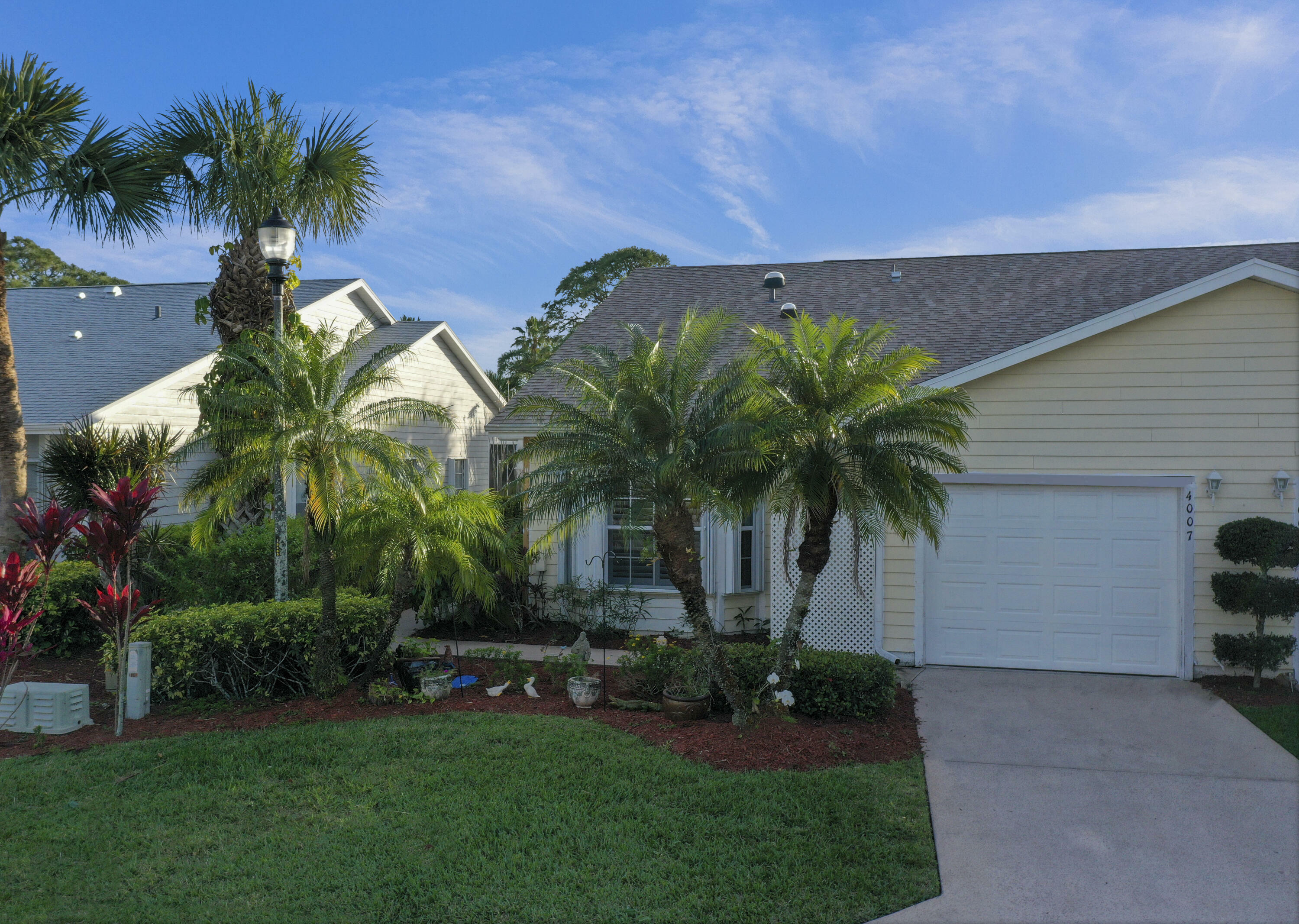 Property Photo:  4007 Gator Trace Road  FL 34982 