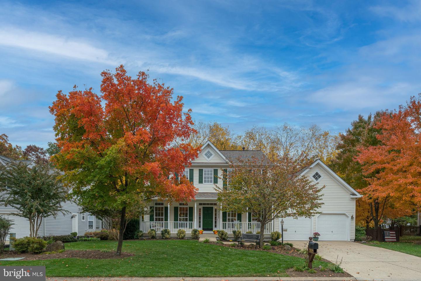 Property Photo: 21400 Chickacoan Trail Drive VA 20148