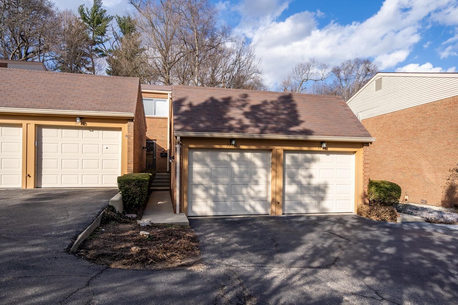 Property Photo:  3760 Ashworth Dr  OH 45208 