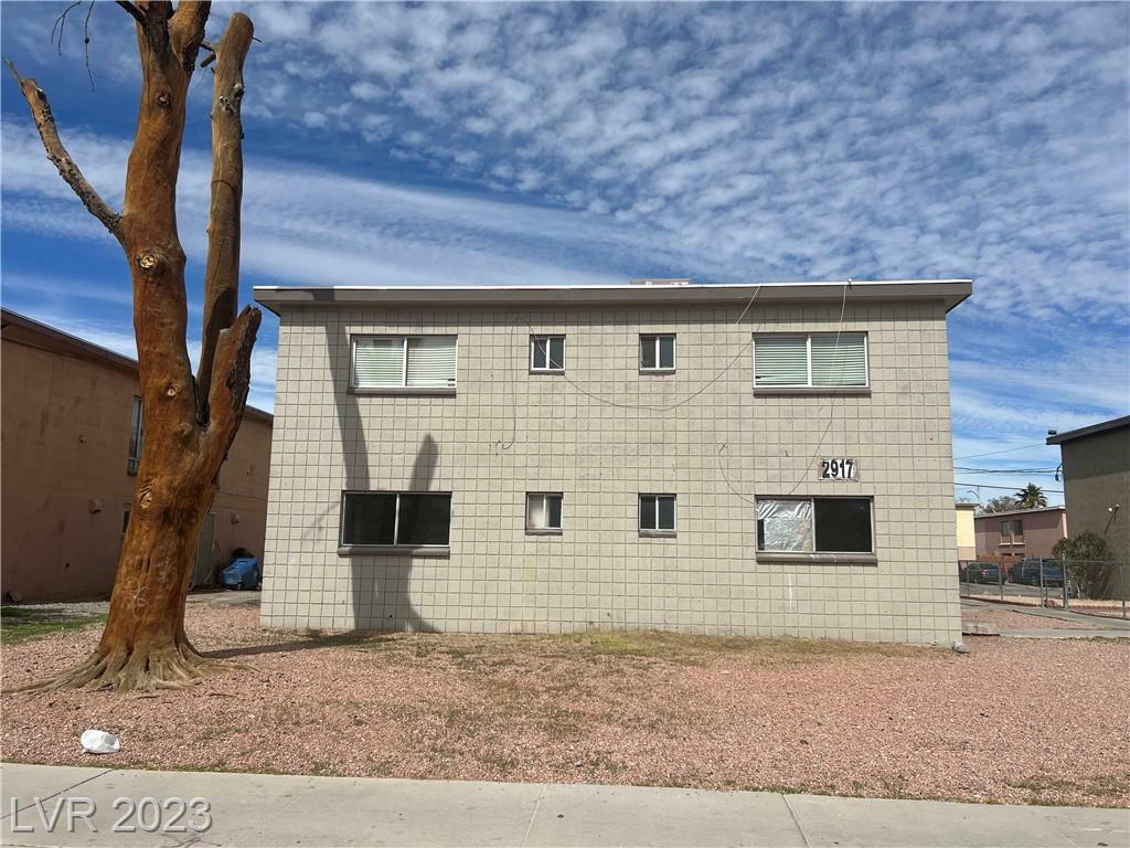 2917 Elm Avenue  Las Vegas NV 89101 photo