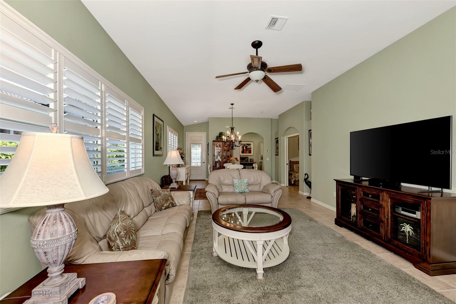 Property Photo:  312 Reclinata Circle  FL 34292 