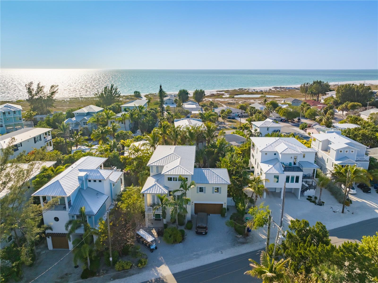 Property Photo: 753 Jacaranda Road FL 34216