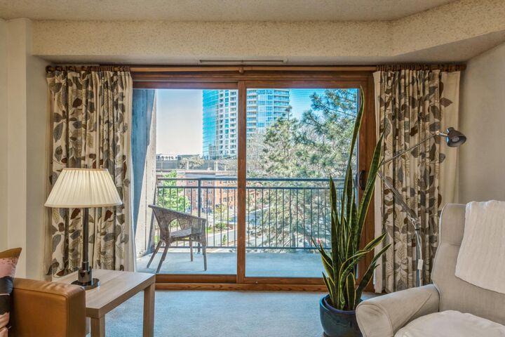 210 W Grant Street 517  Minneapolis MN 55403 photo
