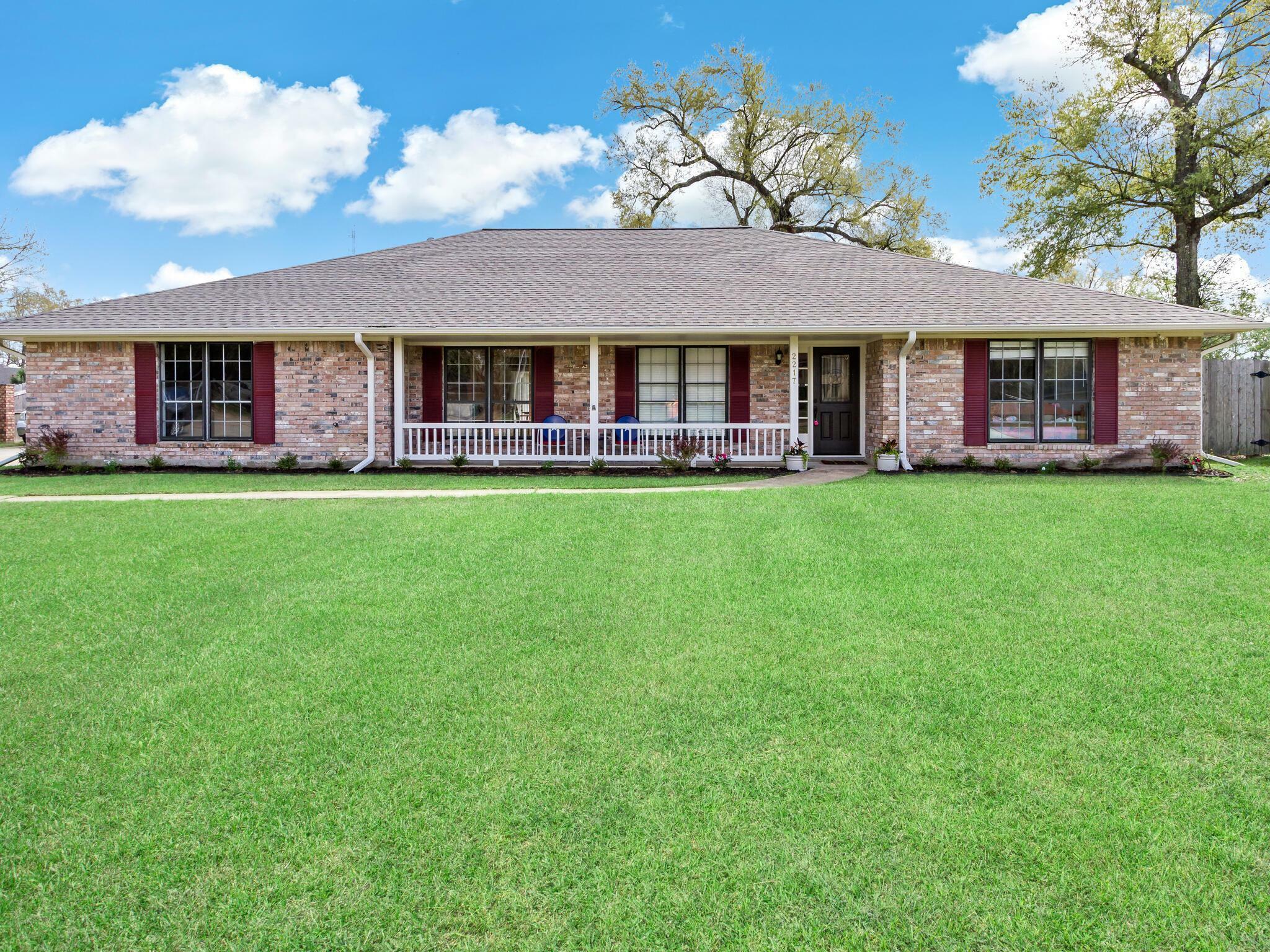 Property Photo:  2217 Tall Oaks Dr.  TX 77632 