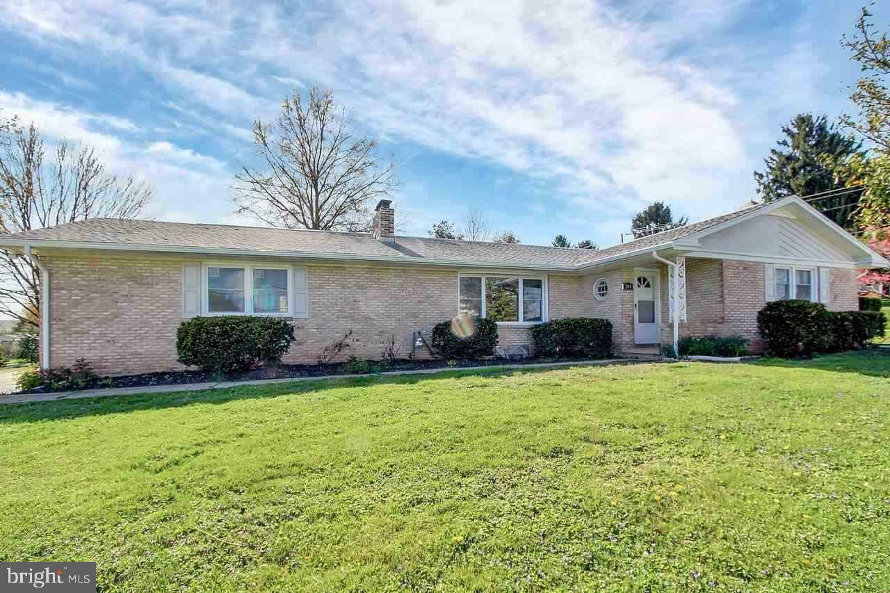 Property Photo:  204 Barcroft Road  PA 17406 